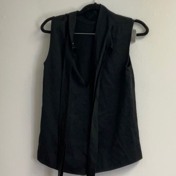 Jason Wu
Black Satin Top - Picture 5 of 6